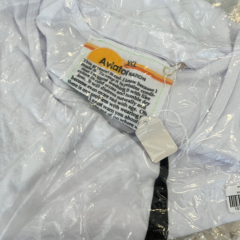 NWT XXL lightening bolt t shirt